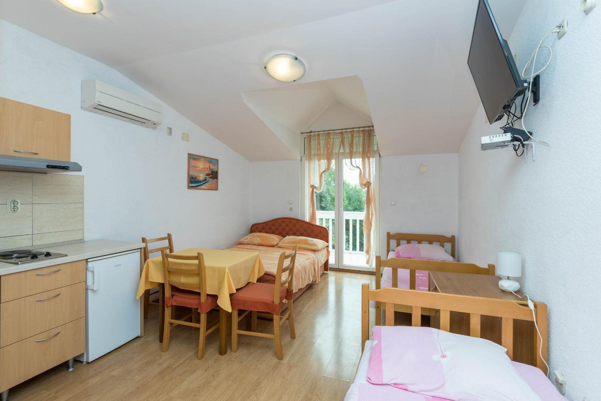 Apartments Cipetic Kaštela Esterno foto